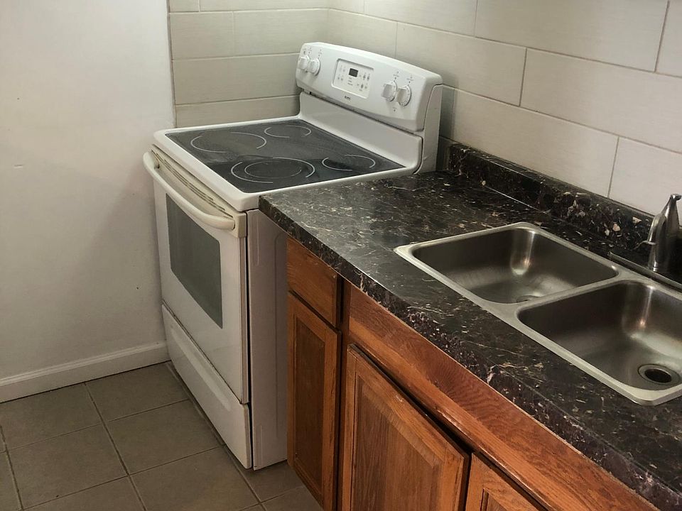 1st image of 40 Jersey Ave