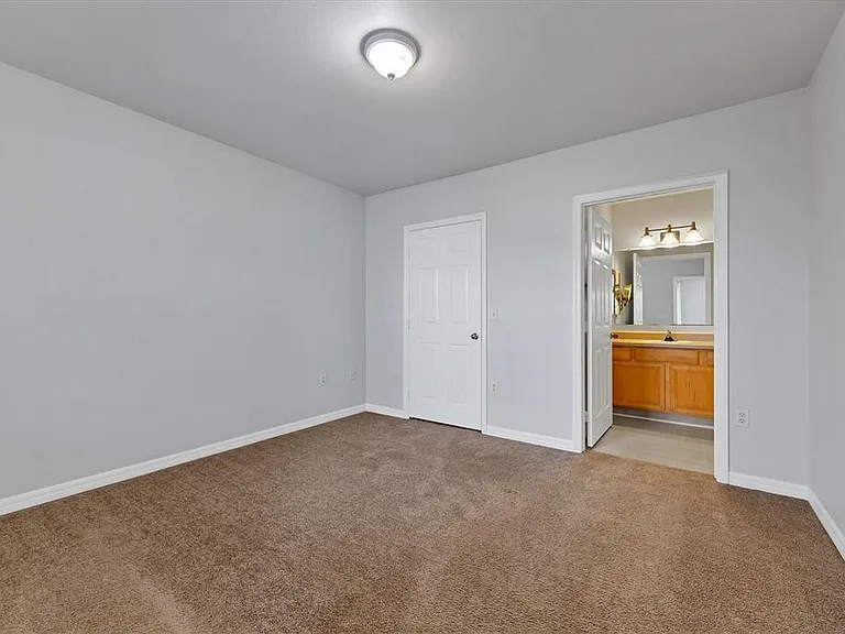 1010 Villagio Cir #204 — Photo 20