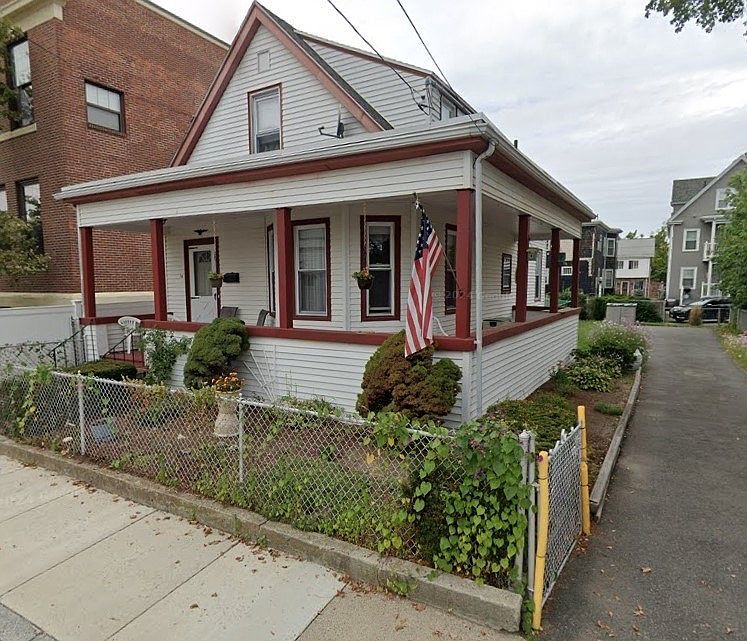 1st image of 14 Irwin St