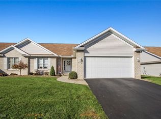 825 Auburn Hills Dr UNIT B, Youngstown, OH 44512