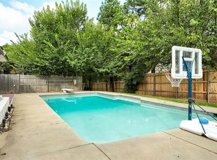 709 Timber Ridge Rd, Edmond, OK 73034