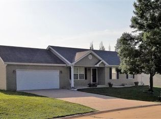 511 Granada Ct, Moscow Mills, MO 63362
