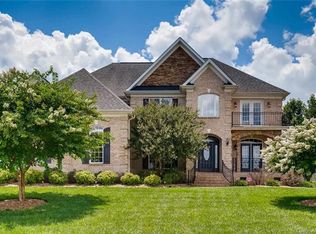124 Daniel Efird Dr, Mount Holly, NC 28120