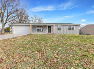 1712 Pebble Brook Dr, O'Fallon, MO 63366