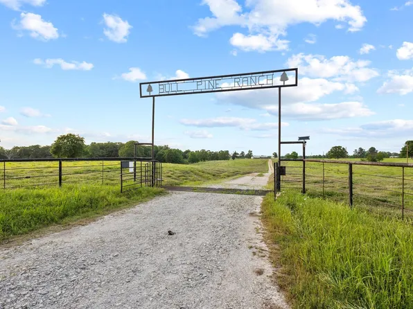 1203 County Road 3100, Clarksville, TX 75426