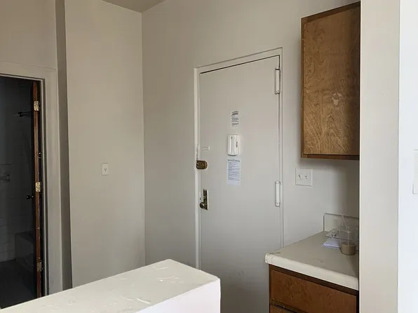 206 W 121st St APT 4E, New York, NY 10027