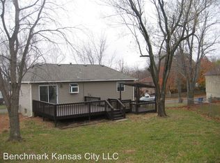 4509 NW Amesbury Rd, Blue Springs, MO 64015