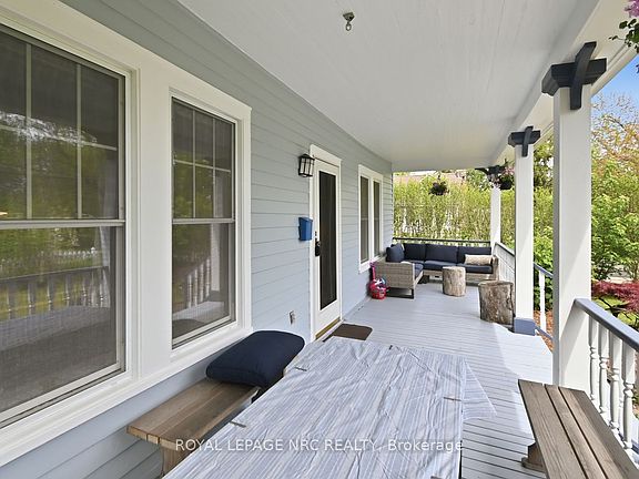 5th image of 788 Edgemere Rd