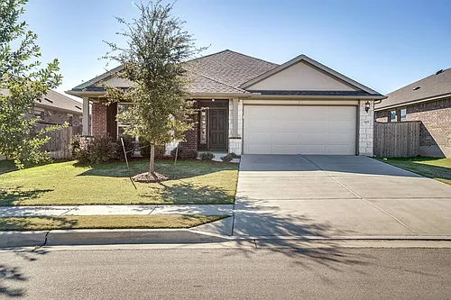 3401 Pauling Loop Photo 1