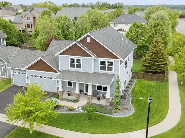 2254 Vermillion Curv, Woodbury, MN 55129