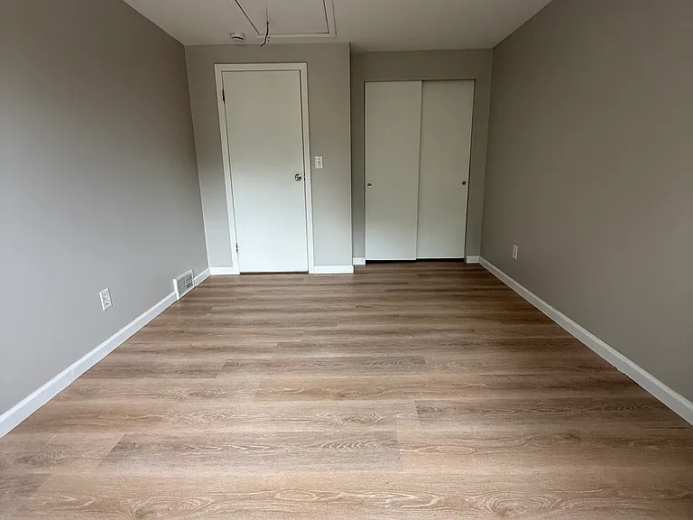 65 Sebring Dr — Photo 11