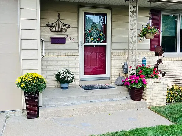 232 W 18th St, Carroll, IA 51401