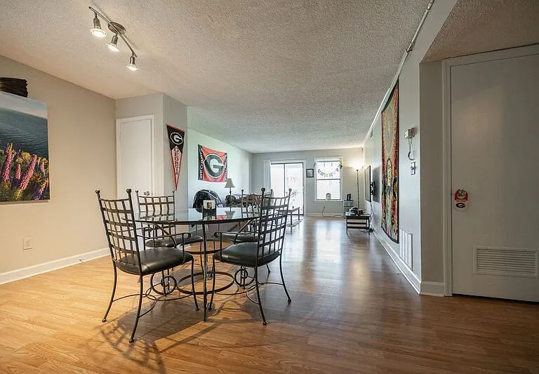 290 Appleby Dr #153 — Photo 5