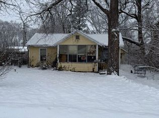 1046 Wayne St, Jackson, MI 49202