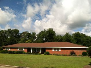 1004 Amelia St, Nashville, GA 31639