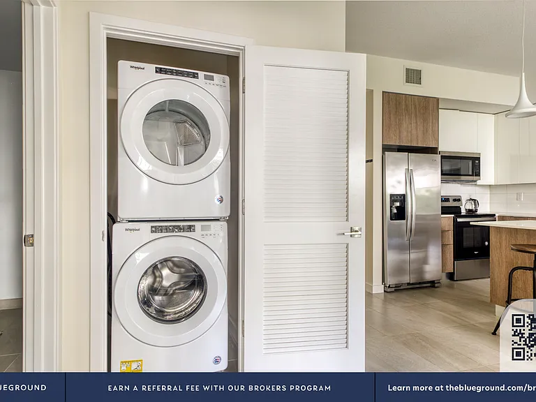 Washer/Dryer in Apartment