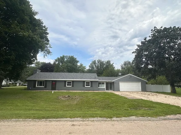 4210 Grimes St, Sterling, IL 61081