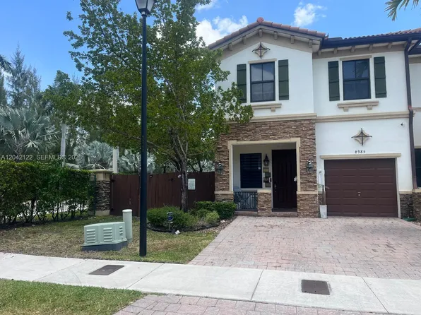 8985 NW 98th Ave, Doral, FL 33178