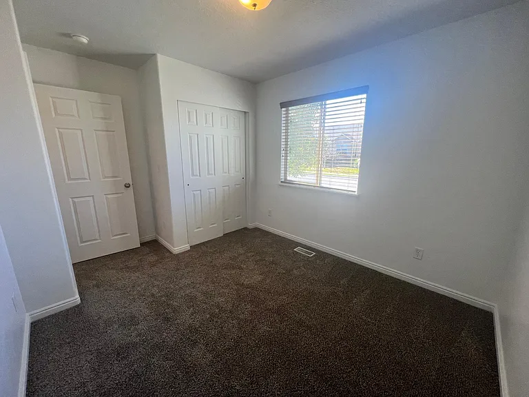1515 S Spring Creek Dr — Photo 9