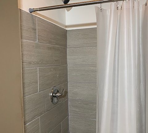 4th image of 2547 Springdale Rd SW Room 1