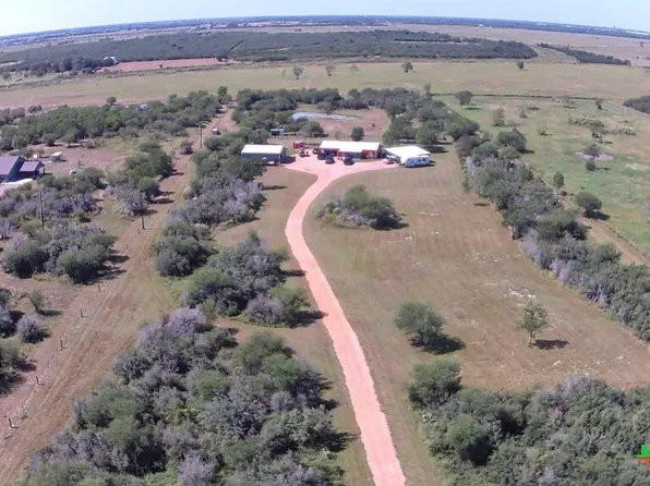 2320 Fm 1686, Victoria, TX 77905