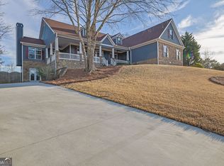 5742 Boulder Ridge Ct, Flowery Branch, GA 30542