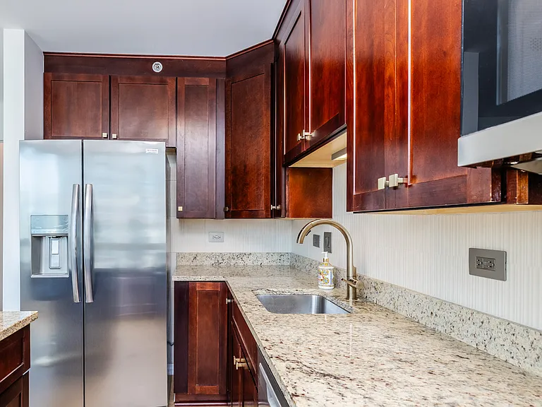 33 W Ontario St #31D — Photo 8