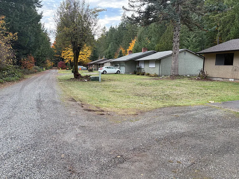 13315 Tilley Rd S — Photo 16