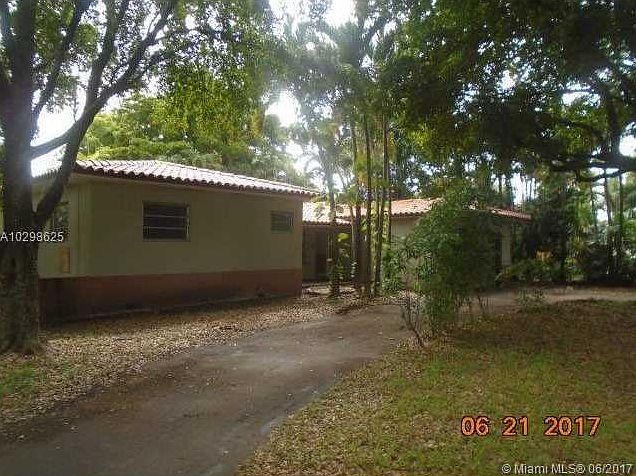 1st image of 1100 N Royal Poinciana Blvd