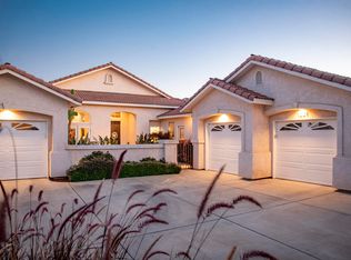 1221 E Copper Ct, Visalia, CA 93292