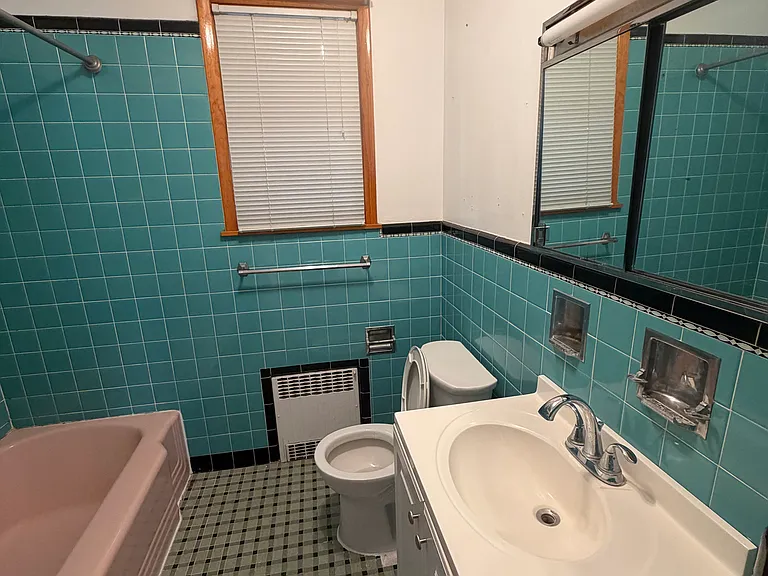 123 Heald St #1F — Photo 17