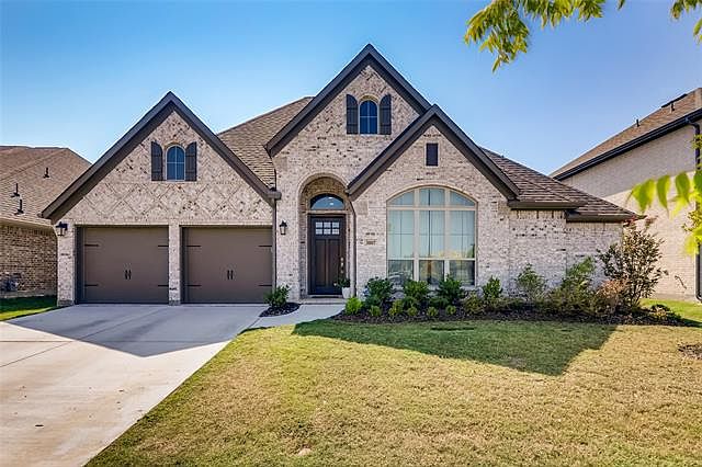 1st image of 3807 Greenbrier Dr