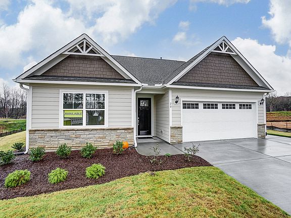 These photos are representative of this floor plan, but all options may not be available in every co