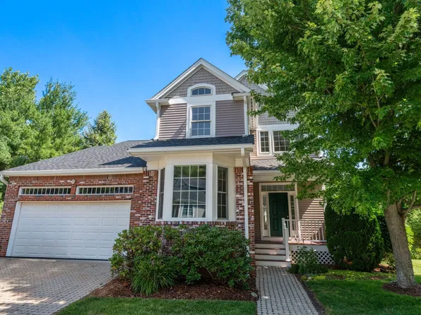 7 Riverwalk Ln Unit 7, East Walpole, MA 02032