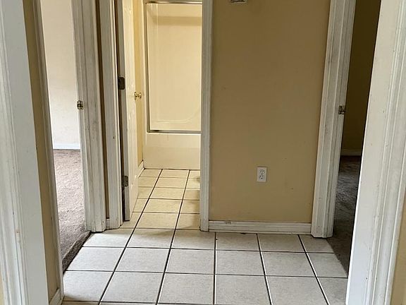 2nd image of 61272 Magnolia Dr