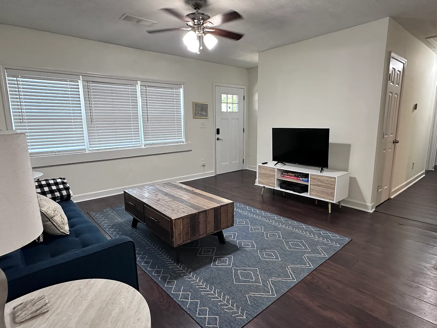 4 bed, 1400 sqft, $1,950 — Photo 4