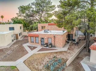 6710 E Calle La Paz, Tucson, AZ 85715
