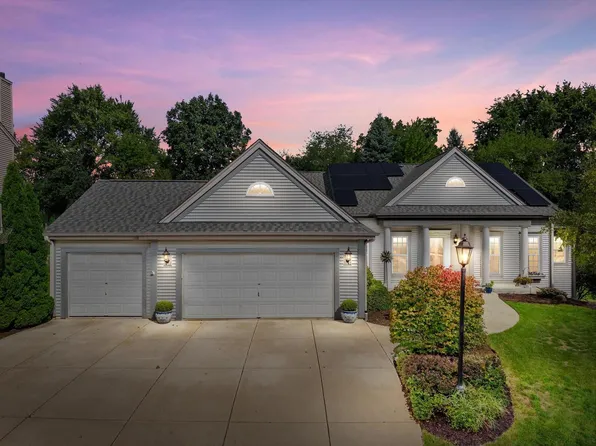 950 River Park DRIVE, Waukesha, WI 53189