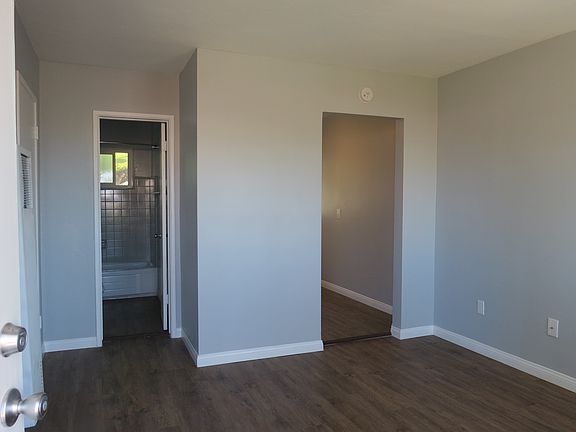 2nd image of 1415 Grand Ave APT 2