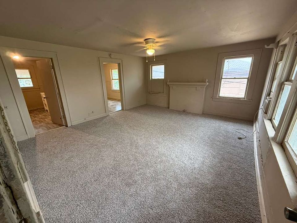 1st image of 700 Warford St #8
