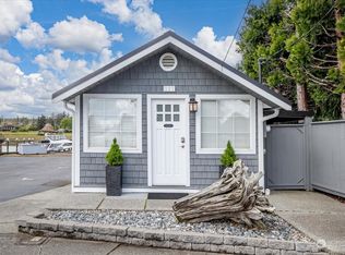 327 N 1st St, La Conner, WA