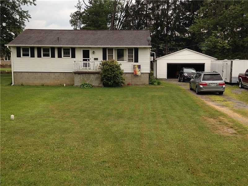 1st image of 924 Ada St
