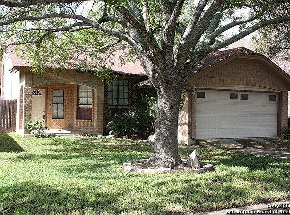 2nd image of 3222 Tree Grove Dr