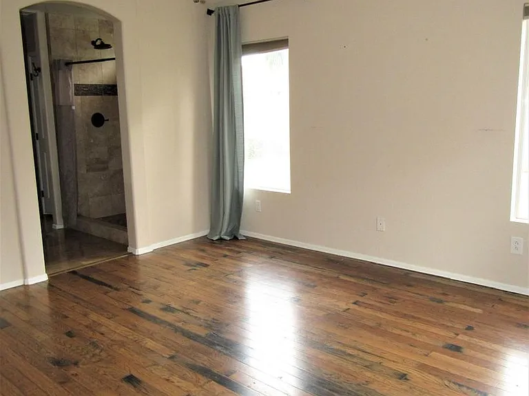 102 W Gail Dr — Photo 11