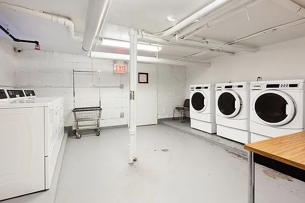 Rented by Engel and Volkers Brownstone Brooklyn | media 8