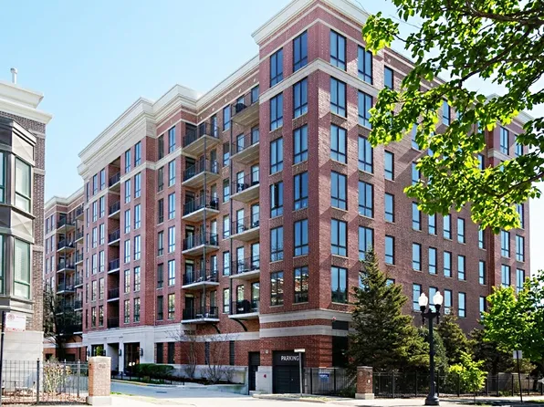 343 W Old Town Ct APT 708, Chicago, IL 60610