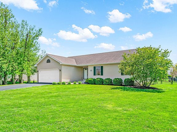 2nd image of 535 Indian Creek Dr