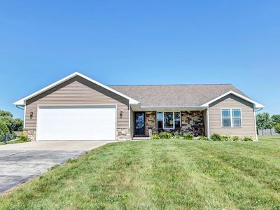 988 Creek Ct, Little Suamico, WI, 54141
