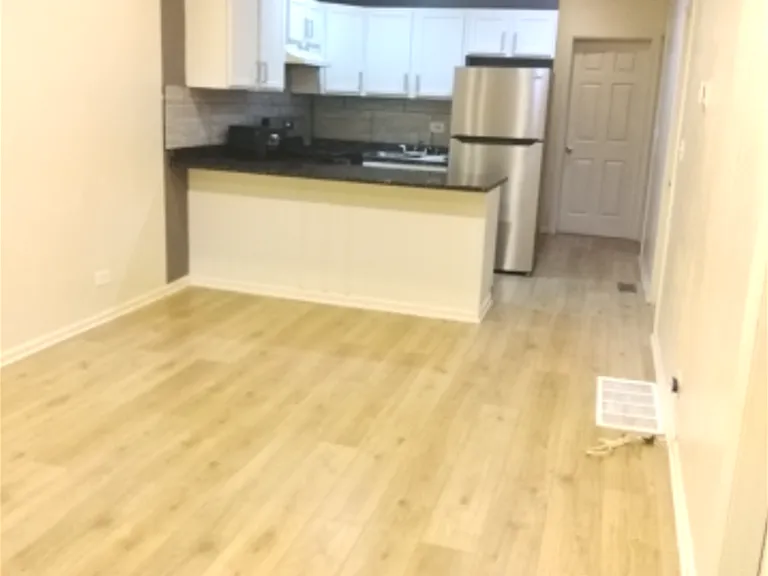 11532 S Yale Ave — Photo 4