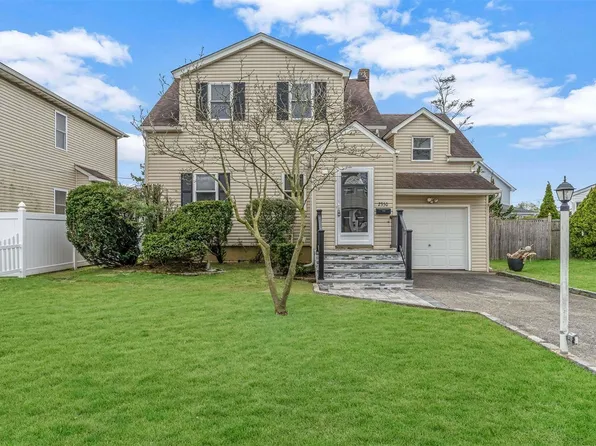 2350 Devon Street, East Meadow, NY 11554